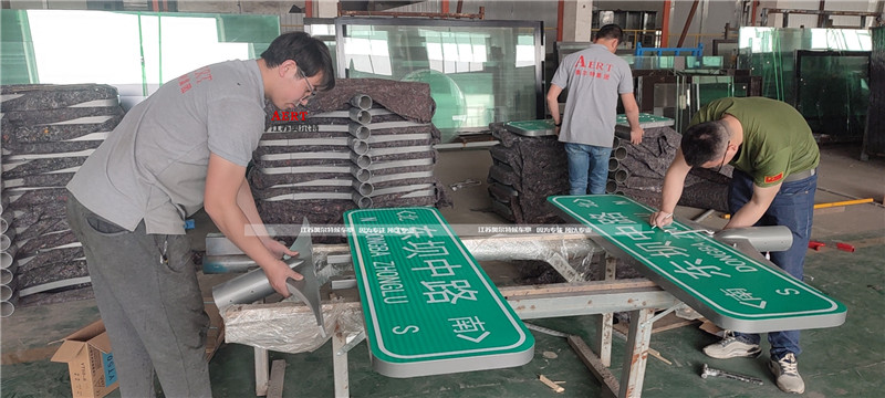 ��������500�ס����ƿ�·���ơ���3���l؛